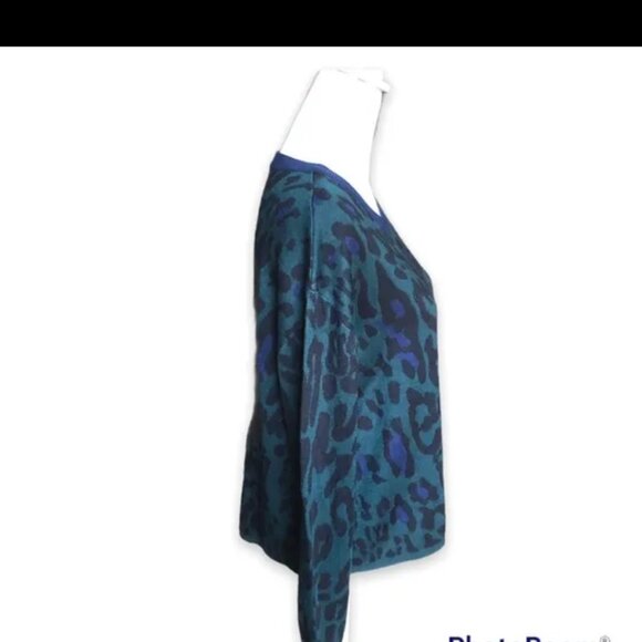 John + Jenn Fionne Animal Print Sweater size M - Picture 5 of 11